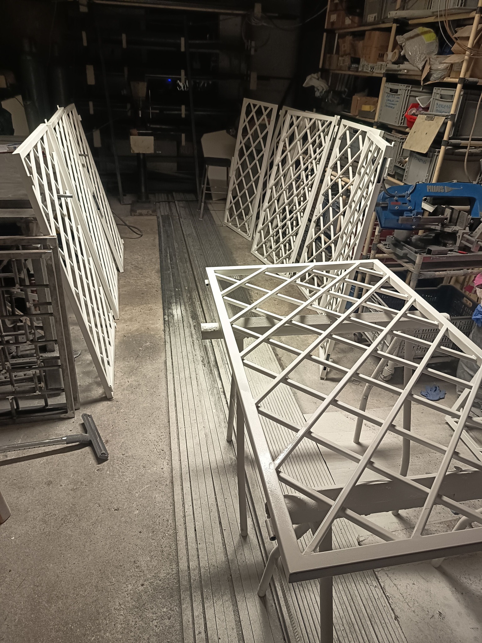 BDSTEEL biztonsági rács - egyedi ablakrács, ajtórács készítés