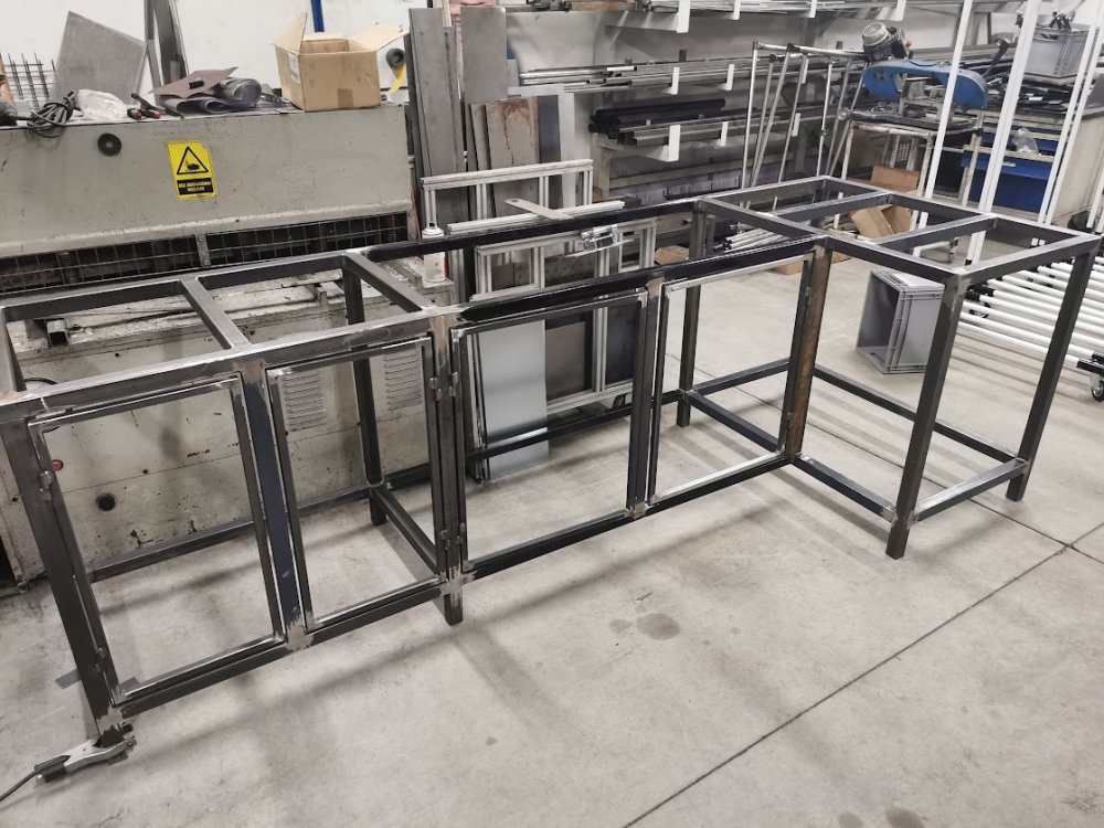 BDSTEEL munkák - lakatosmunkák, lépcsőépítés, fémszerkezetek